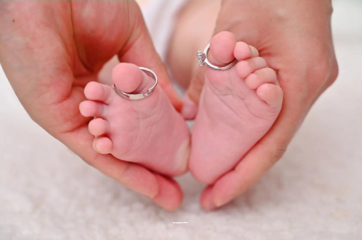 借卵生子咨询孕妇多少周胎动明显